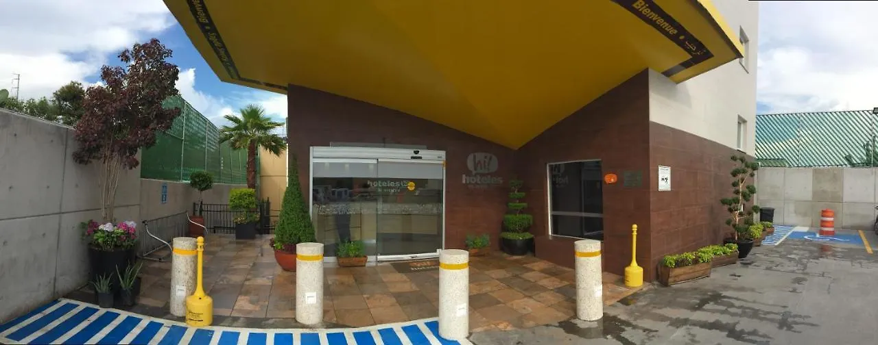 Hotel Hi! קרטרו